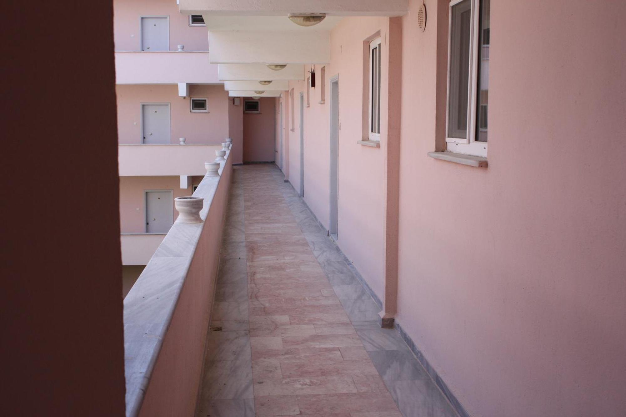 Orcin Apart Hotel Lapseki Bagian luar foto