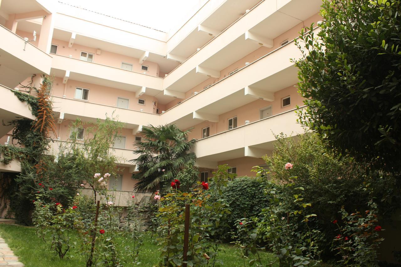 Orcin Apart Hotel Lapseki Bagian luar foto
