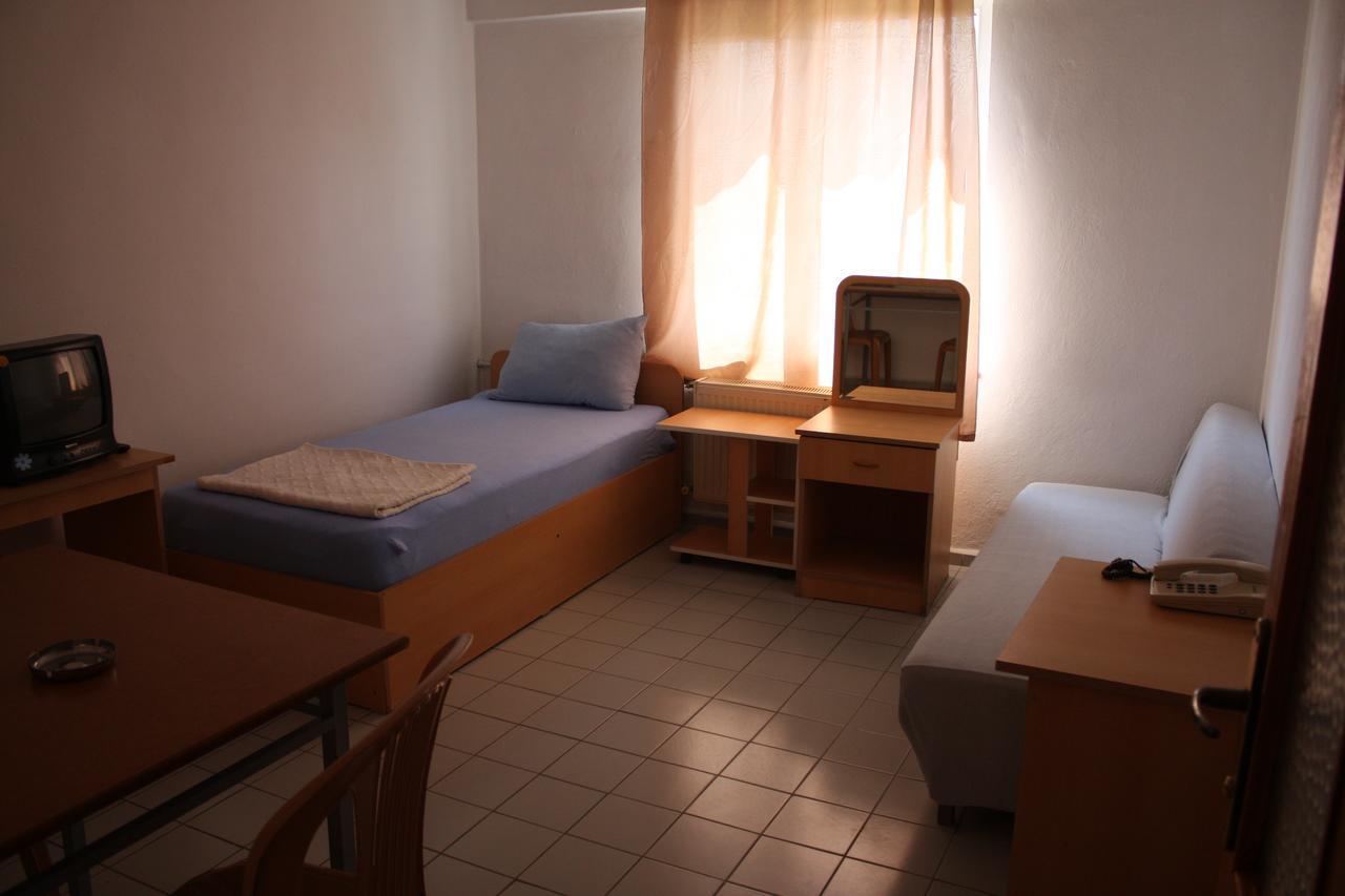 Orcin Apart Hotel Lapseki Bagian luar foto